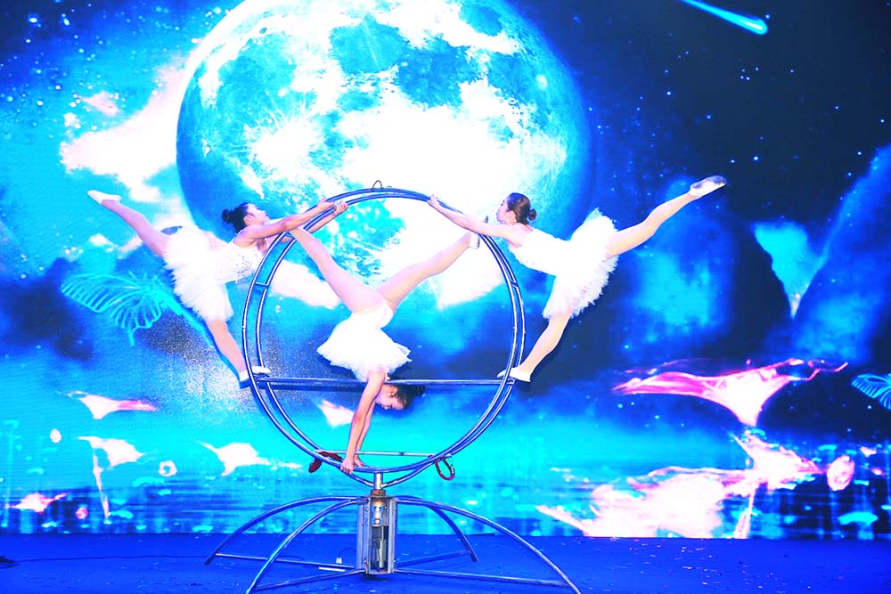 �s�����ݹ�(ji��)Ŀ�����а��١�