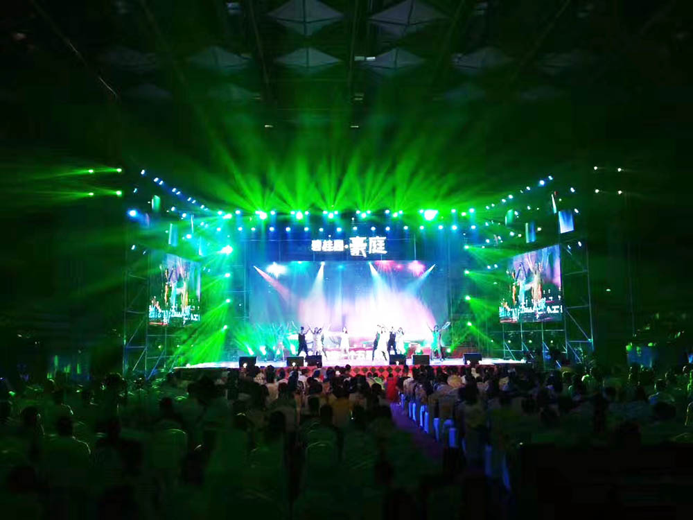 տ�����(d��ng)�߄���˾���̹��@��ͥ�~�s���υRѲ�ݣ�����