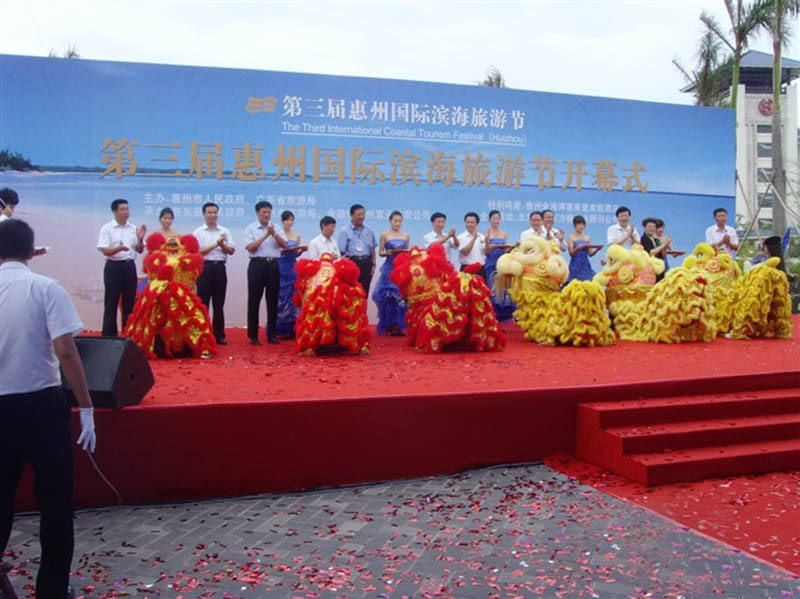 ���ݻ��(d��ng)��˾����֮�����û��݇�(gu��)�H�I�����ι�(ji��)�_(k��i)Ļʽ